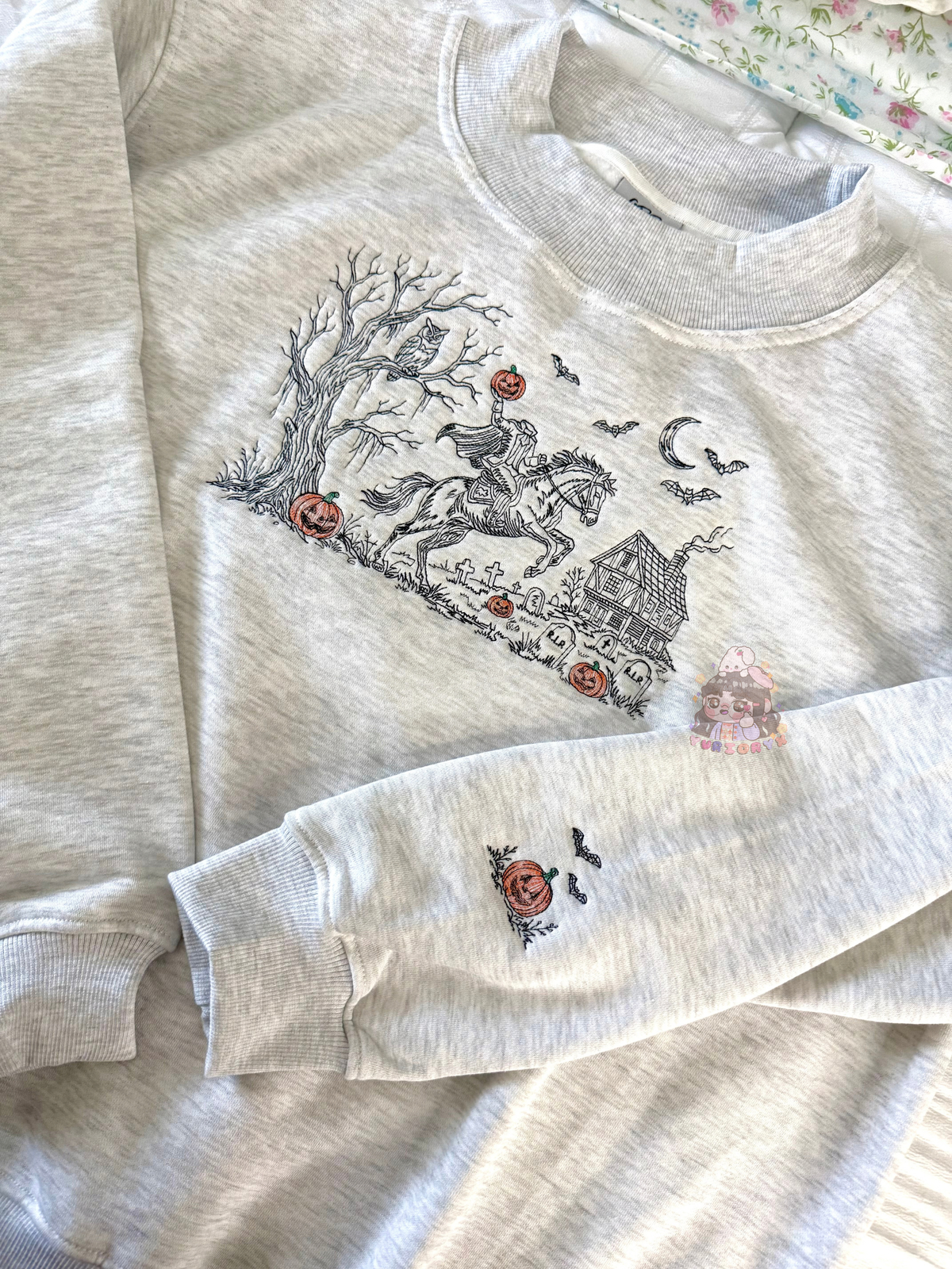 Vintage Halloween/Christmas embroidered mockneck sweaters 🎃🎄 *pre-order*