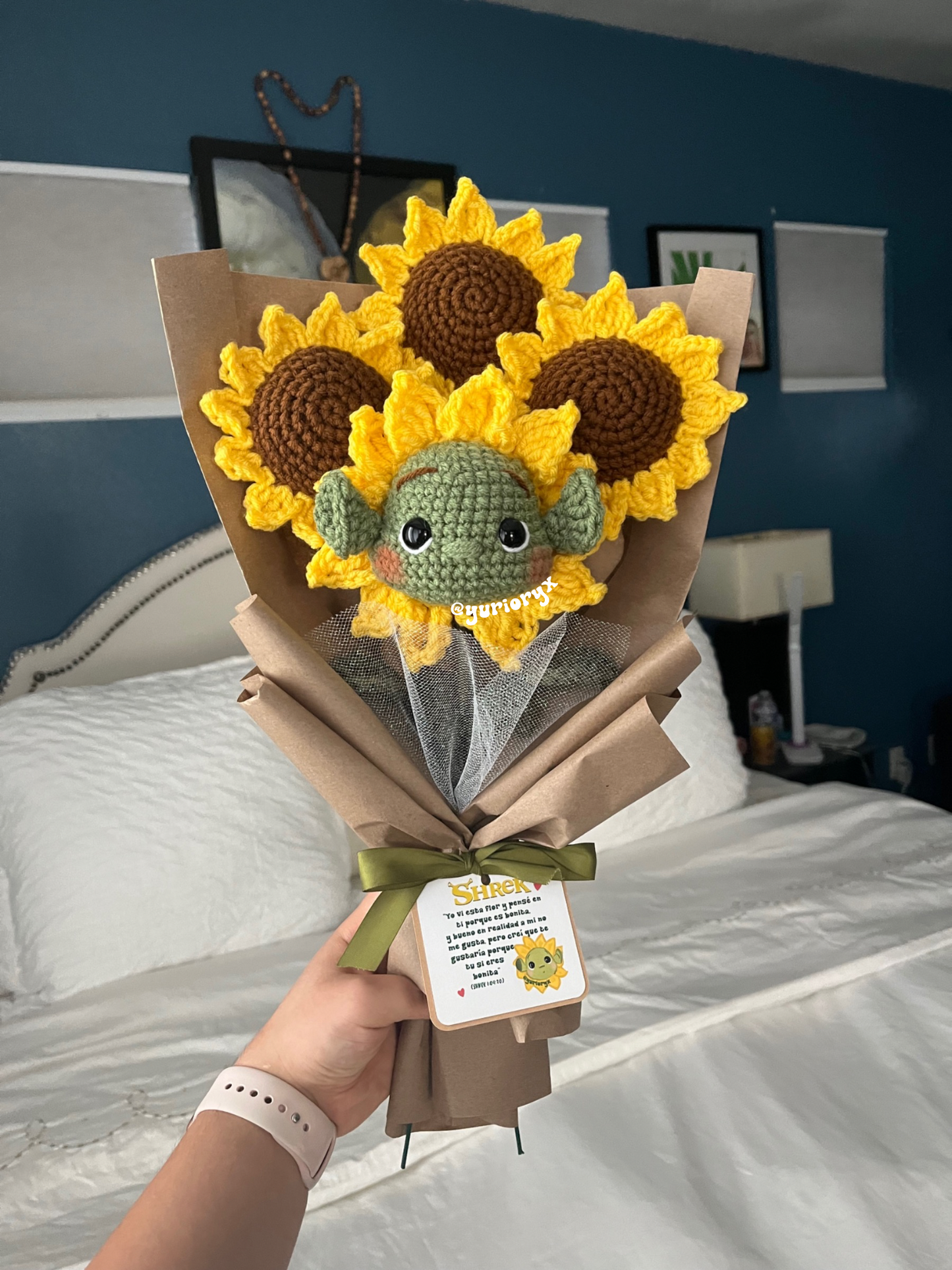 Girashrek sunflower bouquet *Pre-Order*