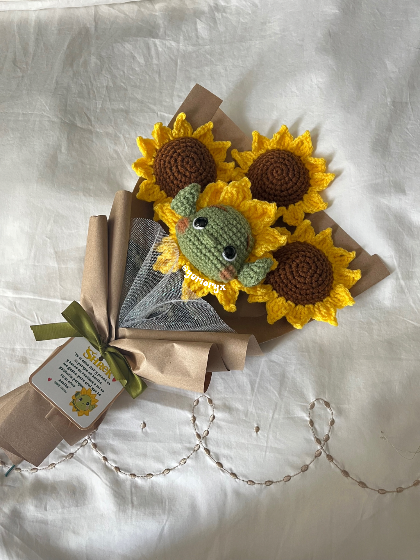 Girashrek sunflower bouquet *Pre-Order*