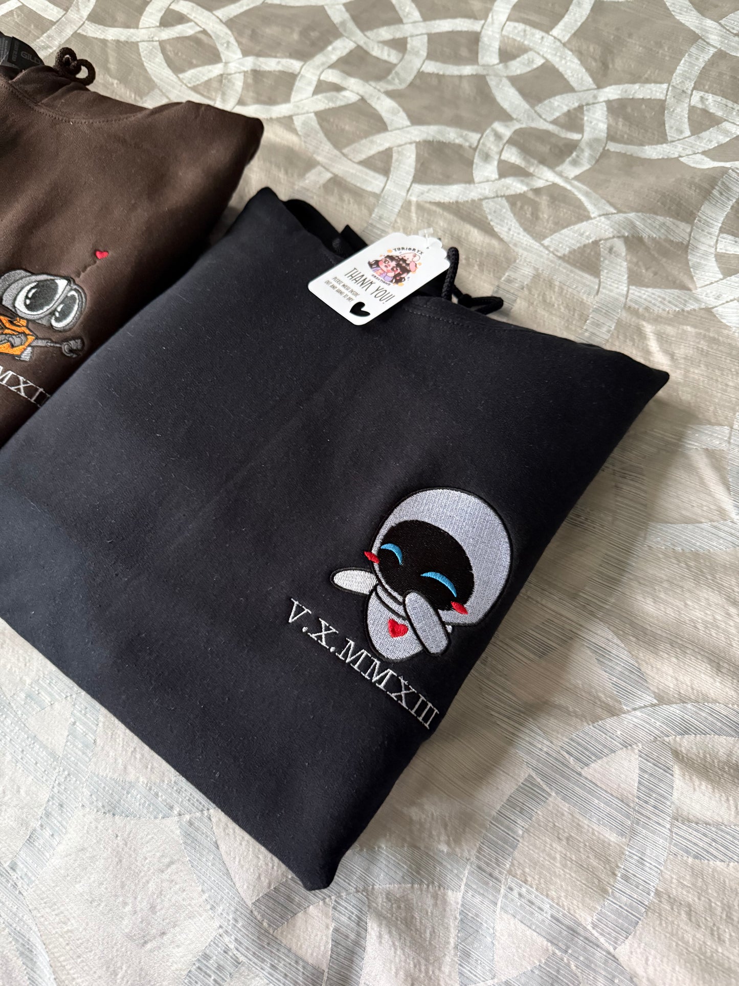 Wall-e & Eve Duo embroidered sweaters 🪴 *pre-order*