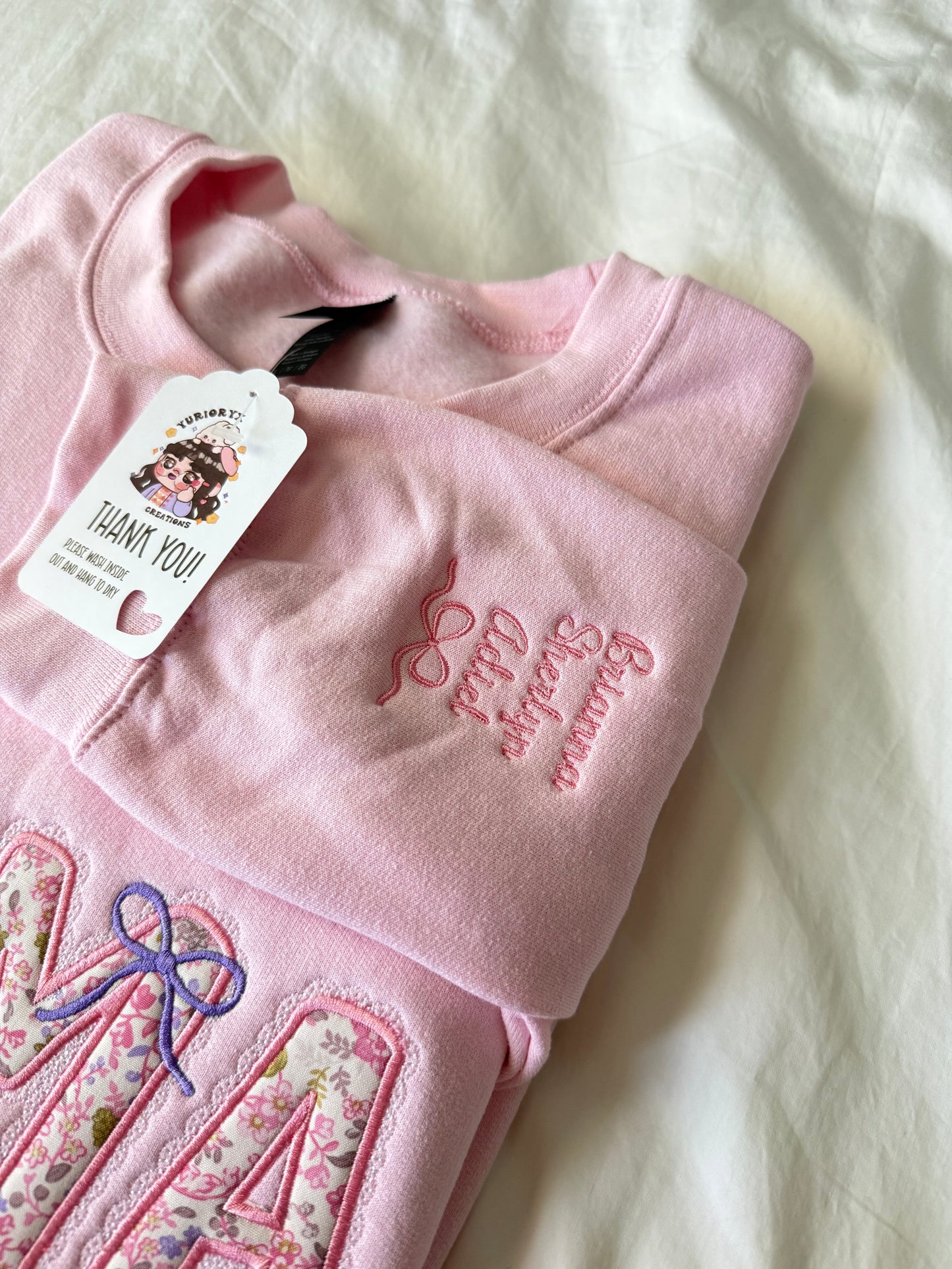 *Ready to Ship* Mama Appliqué Sample embroidered sweaters 🩷