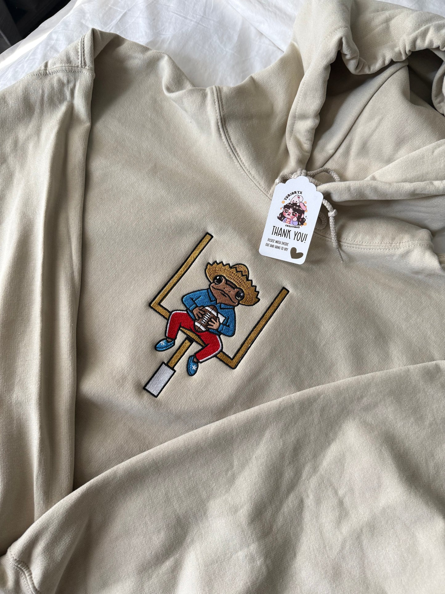 Benito Bowl Sapo Concho embroidered sweater 🏈🐸 *pre-order*