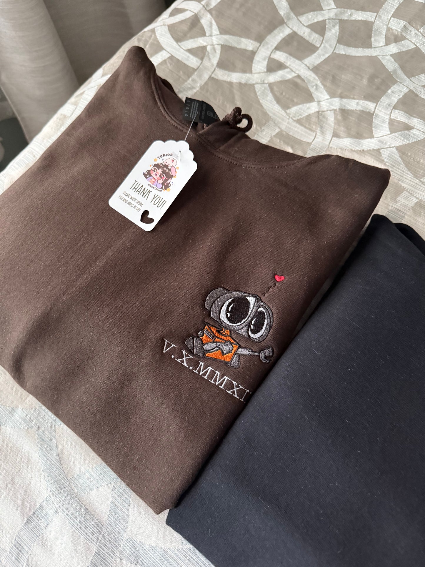 Wall-e & Eve Duo embroidered sweaters 🪴 *pre-order*