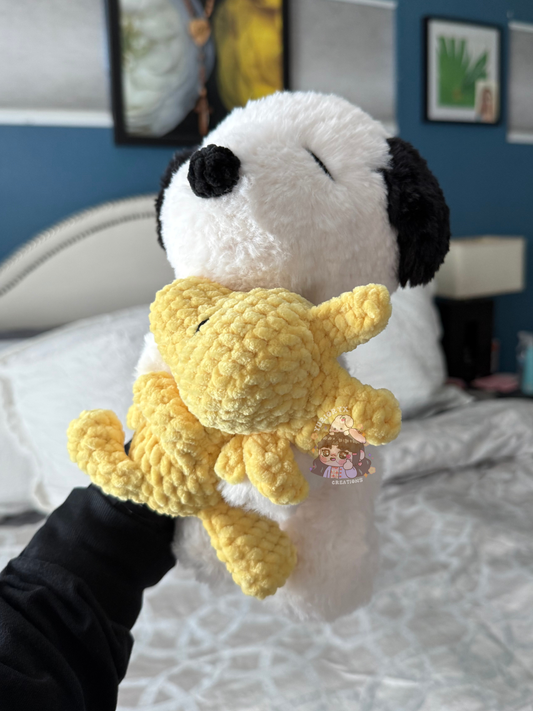 Crochet fluffy Snoop w/ Wood 💛